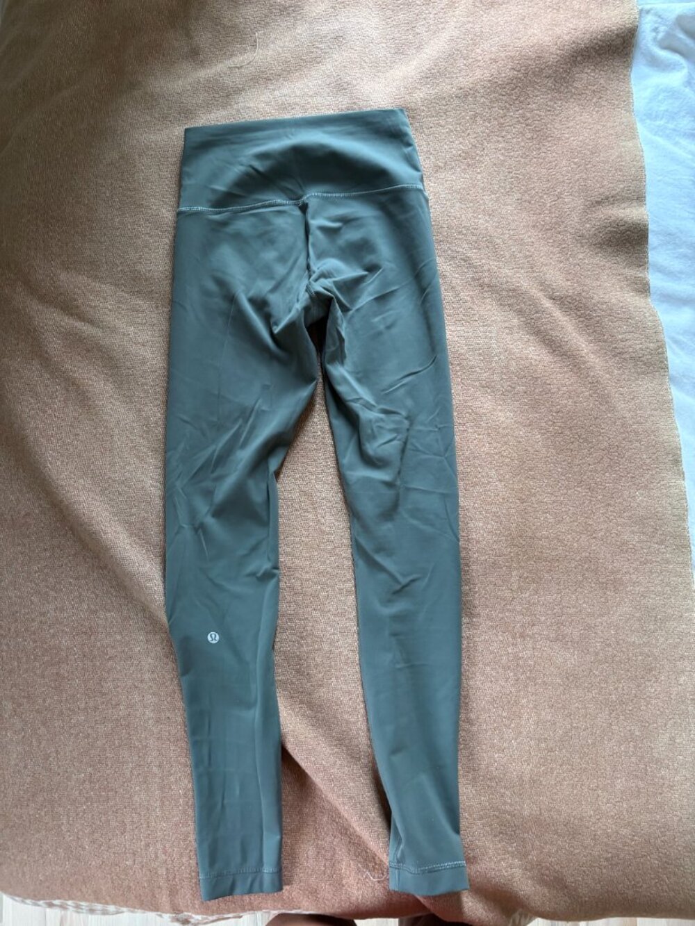 Wunder Train High-Rise Tight 25" - Size 6, Color Palm - Picture 2 of 3
